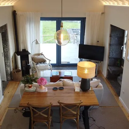 Casa Da Ribeirinha Holiday home Ribeirinha (Pico Island)