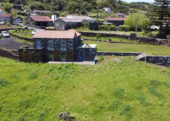 Casa Da Ribeirinha (Pico Island)