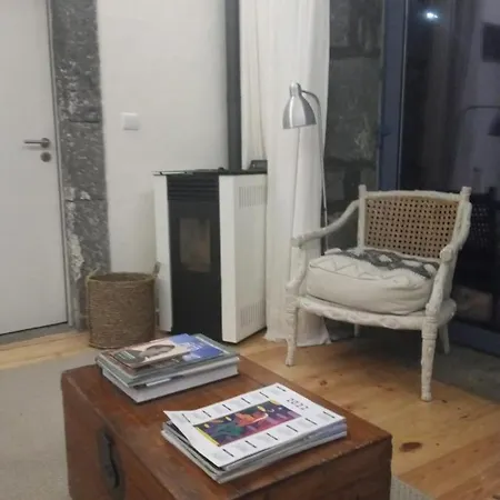 Casa Da Ribeirinha *