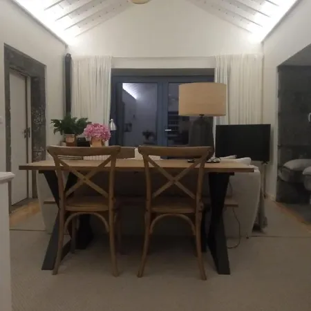 Casa de Férias Casa Da Ribeirinha *