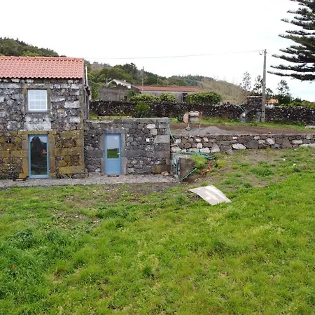 Ferienhaus Casa Da Ribeirinha (Pico Island)