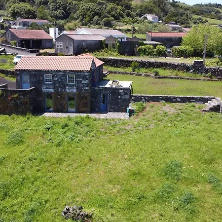 Casa Da Ribeirinha (Pico Island)