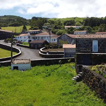 Dom wakacyjny Casa Da Ribeirinha (Pico Island)