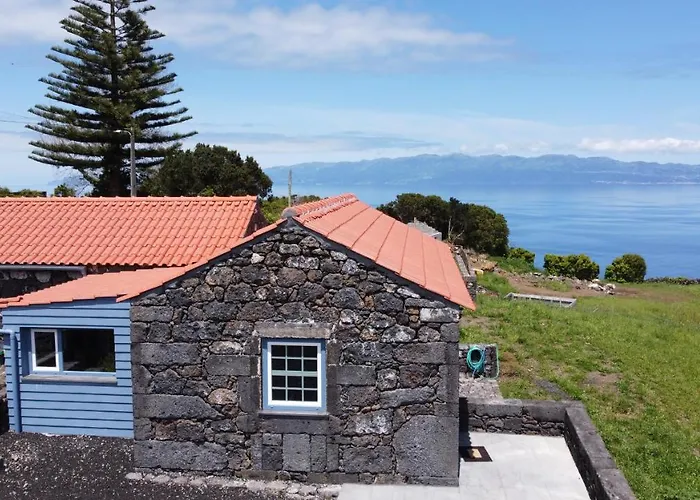 Casa Da Ribeirinha (Pico Island)